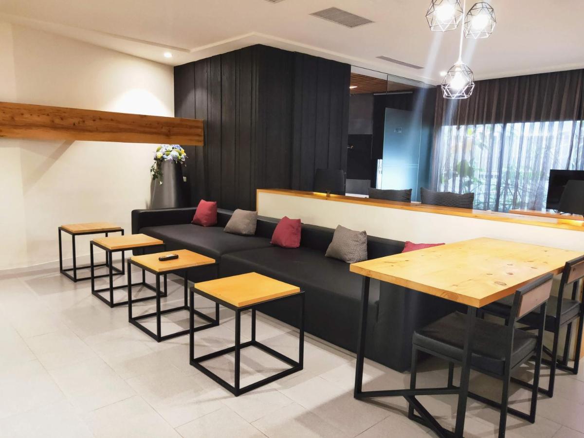 ロッポンギ モーテル Pingtung エクステリア 写真